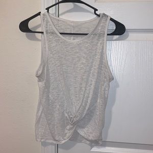 Lululemon tied up front tank crop size 4 color white